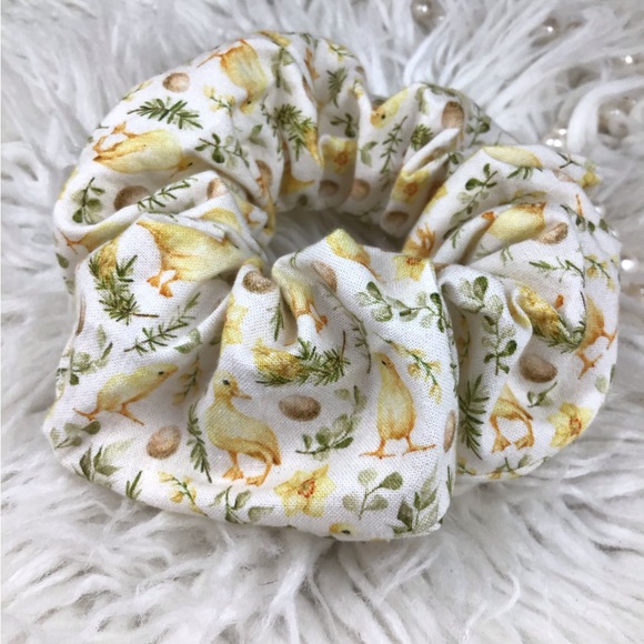 🐣 4 for $16 SCRUNCHIE (Baby Chick) / MATCH WITH YOUR FUR BABIES 🐣 - Picture 8 of 14